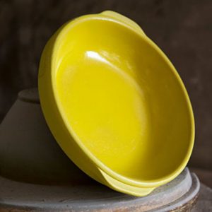 Plat rond jaune moutarde en grès naturel de la Manufacture de Digoin, grès et poterie de Digoin